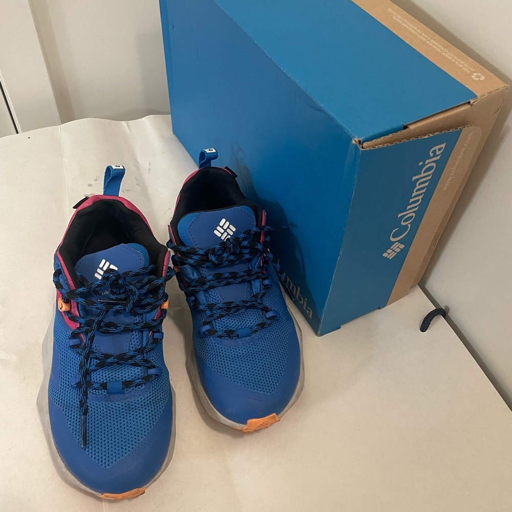 Columbia Women’s  OutDry 60 Degree Facet Shoes Size 6 Blue (Lightly Used)